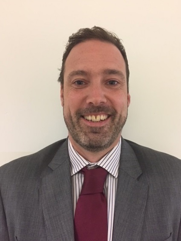 head shot image of Andy Slater.