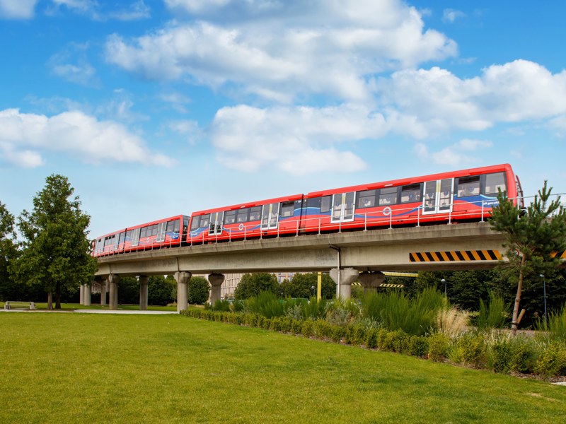 ROA train approaching station